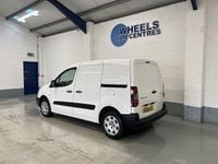 Used Peugeot Partner 2018 White MPV