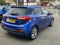 Used Hyundai i20 Premium 84 HP (61 kW) 2019 Blue Hatchback