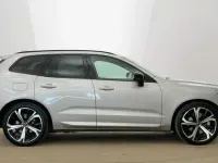 Usado Volvo XC60 Ultra 250 HP (183 kW) 2025 Prateado SUV