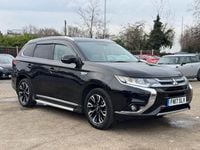 Begagnad Mitsubishi Outlander P-HEV 2017 Svart Kombi