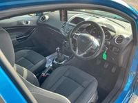 Used Ford Fiesta Zetec 82 HP (60 kW) 2017 Blue Hatchback