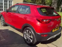Gebraucht Kia Stonic 2019 Rot SUV