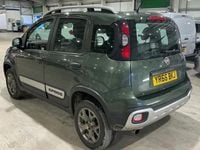 Used Fiat Panda Cross Cross 90 HP (66 kW) 2016 Green Hatchback