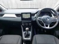 Used Renault Captur Iconic 91 HP (66 kW) 2022 Red SUV