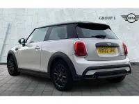Gebraucht Mini Cooper Classic 136 PS (100 kW) 2022 Weiß Kleinwagen
