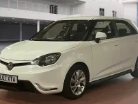Used MG MG3 106 HP (77 kW) 2017 White Hatchback