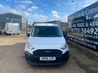 Used Ford Transit Connect 100 HP (73 kW) 2019 White MPV
