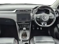Usado MG ZS Exclusive 106 HP (77 kW) 2021 Prateado SUV