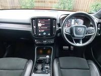 Used Volvo XC40 R-Design 150 HP (110 kW) 2019 Red SUV