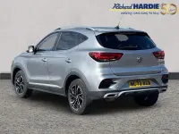 Usado MG ZS Exclusive 105 CV (77 kW) 2024 Gris SUV