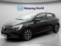 Used Renault Clio V Iconic 140 HP (102 kW) 2022 Black Hatchback