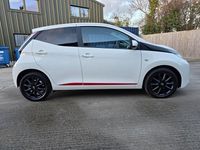Used Toyota Aygo x-press 2018 White Hatchback