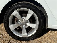 Used Audi A1 Sportback Sport 125 HP (91 kW) 2015 Glacier white Hatchback