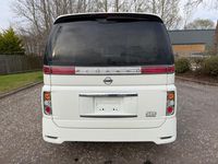 Used Nissan Elgrand 2007 Pearl white MPV