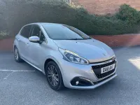 Used Peugeot 208 Allure 110 HP (80 kW) 2018 Silver Hatchback