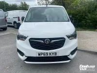 Używany Vauxhall Combo Sportive 100 KM (73 kW) 2019 Biały Minivan
