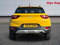 Usado Kia Stonic 101 HP (74 kW) 2024 SUV