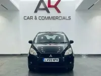 Usado Mitsubishi Colt 94 HP (69 kW) 2009 Preto Citadino
