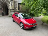 Begagnad Honda Civic ES 140 HK (102 kW) 2009 Röd Halvkombi