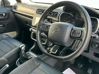 Used Citroën C3 PureTech 83 HP (61 kW) 2024 Red Hatchback