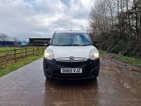 Used Vauxhall Combo 90 HP (66 kW) 2015 White MPV