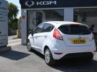 Used Ford Fiesta Titanium 2013 White Hatchback