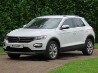 Used VW T-Roc SE 115 HP (84 kW) 2018 White SUV