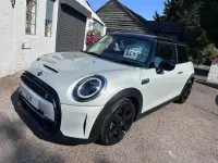 Used Mini Cooper S Classic 175 HP (128 kW) 2021 Silver Hatchback