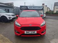 Used Ford Focus ST-Line 125 HP (91 kW) 2017 Red Hatchback