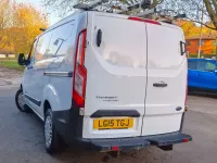 Usado Ford Transit Custom 100 CV (73 kW) 2015 Blanco Van