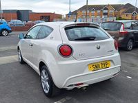 Begagnad Alfa Romeo MiTo Sprint 95 HK (69 kW) 2011 Vit Halvkombi