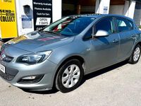 Used Vauxhall Astra Design Edition 115 HP (84 kW) 2014 Silver Hatchback