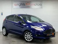 Usado Ford Fiesta Titanium 2017 Azul Citadino