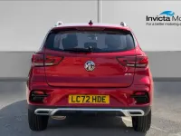 Usado MG ZS Exclusive 106 HP (77 kW) 2022 Vermelho SUV
