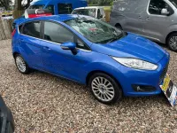 Used Ford Fiesta Titanium 125 HP (91 kW) 2013 Blue Hatchback