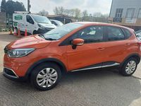 Used Renault Captur Expression+ 90 HP (66 kW) 2014 Orange SUV