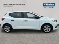 Used Dacia Sandero Essentiel 65 HP (47 kW) 2022 White Hatchback