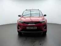 Używany Kia Stonic First Edition 108 KM (79 kW) 2017 Czerwony SUV