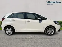 Used Honda Jazz Hybrid 109 HP (80 kW) 2021 White Hatchback
