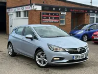Gebraucht Vauxhall Astra SRi 150 PS (110 kW) 2019 Silber Kleinwagen