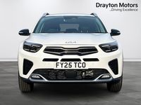 Used Kia Stonic GT-Line S 100 HP (73 kW) 2025 White SUV