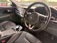 Used Kia e-Niro 150 kW (204 HP) 2021 Silver SUV