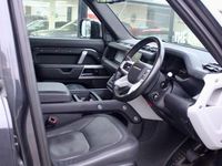 Used Land Rover Defender HSE Dynamic 250 HP (183 kW) 2024 Grey SUV