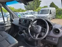 Używany Mercedes Sprinter Premium 2024 Biały Van