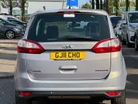 Begagnad Ford Grand C-Max Titanium 138 HK (101 kW) 2011 Silver Minibuss