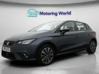 Usado Seat Ibiza SE Technology 94 CV (69 kW) 2022 Gris Utilitario