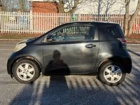 Used Toyota iQ 68 HP (50 kW) 2009 Black Hatchback