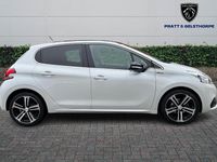 Used Peugeot 208 GT-line 108 HP (79 kW) 2019 White Hatchback