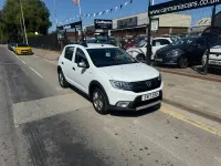 Used Dacia Sandero Lauréate 2017 White SUV