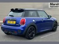 Used Mini Cooper S Comfort 192 HP (141 kW) 2019 Blue Hatchback